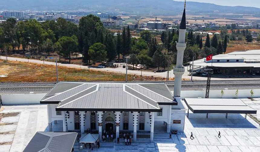 Cebelibereket Şehitlik Camii dualarla açıldı