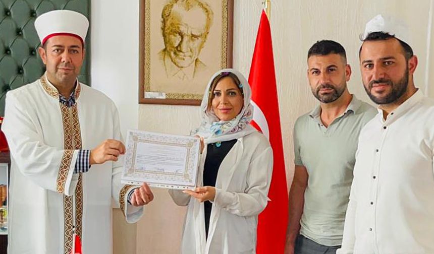 Alman Ghodsi, Elazığ'da Müslüman oldu