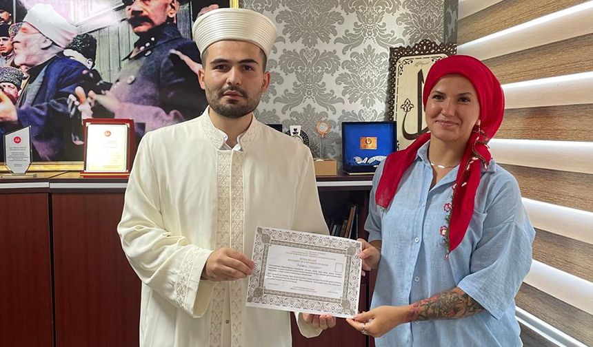 Alman kadın Pehlivanköy'de Müslüman oldu