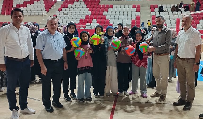 Filenin hafızları galibiyet sevinci yaşadı