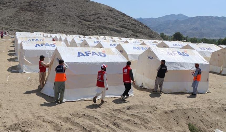 AFAD'dan Afganistan'daki depremzedelere barınma, beslenme ve hijyen malzemesi desteği