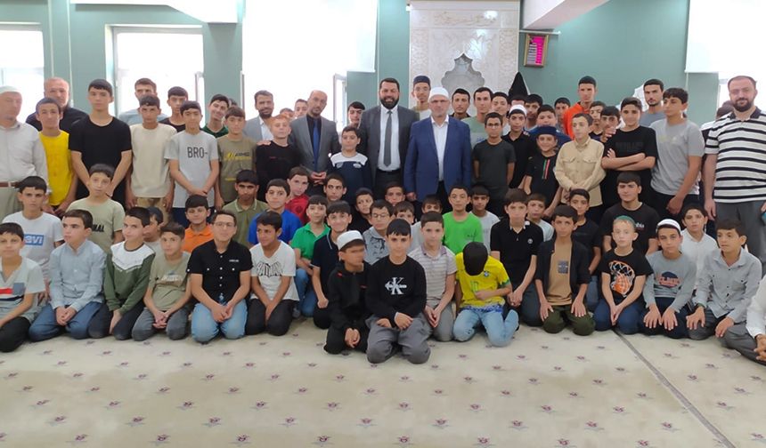 Kurul Üyesi Noğman, Bağlar'da Kur'an Kursu öğrencileriyle buluştu