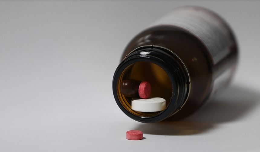 Bakan Memişoğlu 64 yeni beşeri tıbbi ürünün geri ödeme listesine dahil edildiğini bildirdi