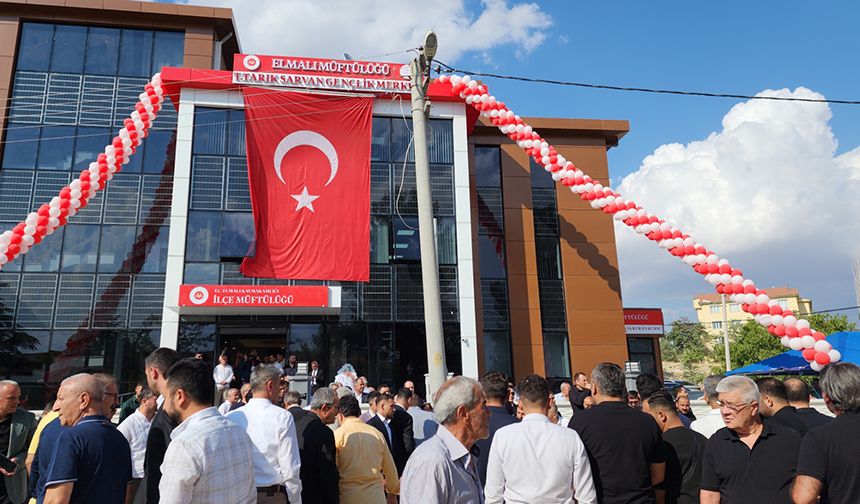 Elmalı'da müftülük külliyesi hizmete açıldı