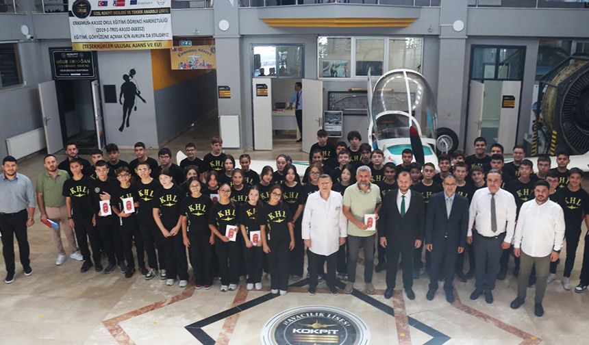 Müftü Çörekçi, geleceğin pilotlarıyla buluştu