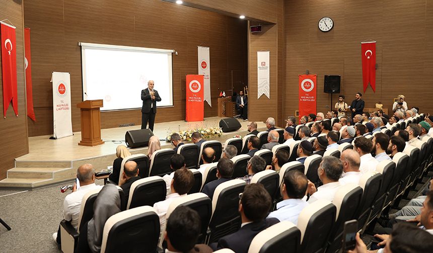 Muş'ta Mevlid-i Nebi konferansı düzenlendi