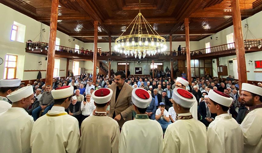 Suşehri'nde hafızlar icazet aldı