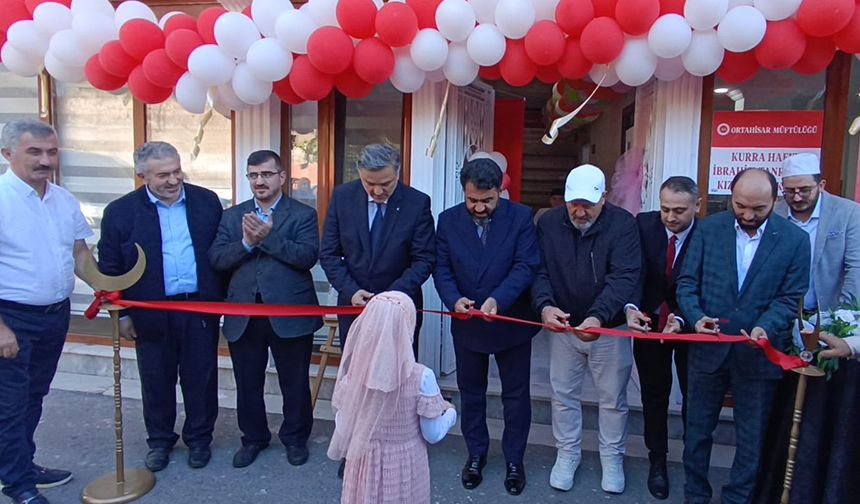 Kurra Hafız İbrahim Tanrıkulu Kız Kur’an Kursu dualarla açıldı