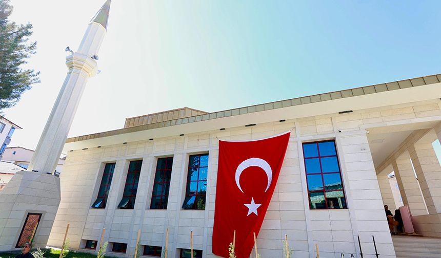 Bingöl Abdurrahim Özge Camii dualarla açıldı
