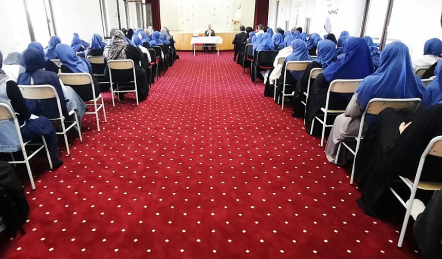 Düzce Konuralp Kız Hafızlık Kur’an Kursu mezunlarını verdi