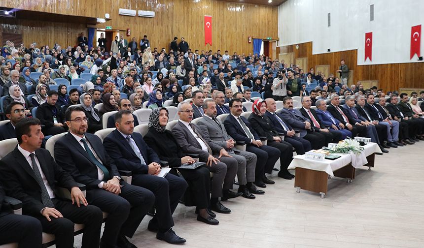 Elazığ'da "4. Din Öğretimi Çalıştayı" gerçekleştirildi