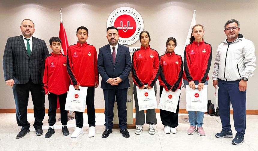 Müftü Ayvaz: Gençlerimizin her zaman yanındayız