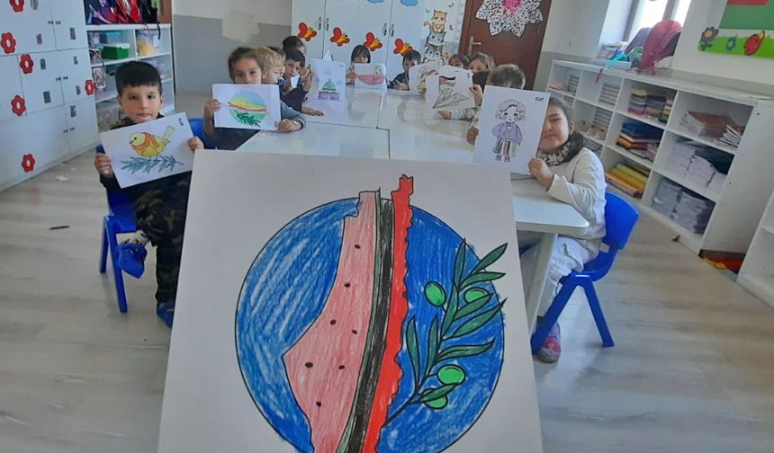 Miniklerden Filistin duyarlılığı