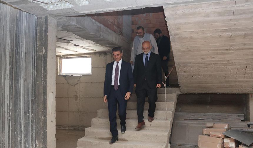 Vali Baruş: Bu hayırda yarışmak lazım