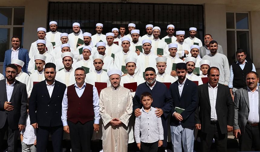 Güroymak'ta 32 öğrenci icazet aldı