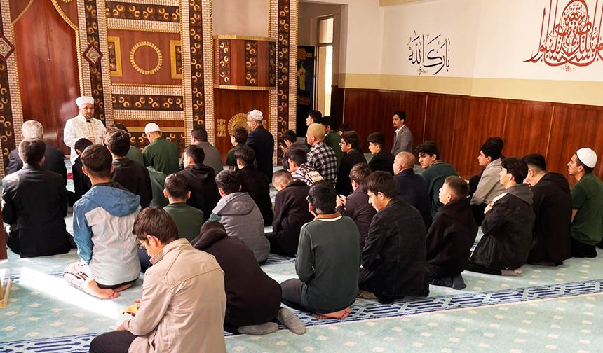 Öğrencilere Hz. Peygamber ahlakı anlatıldı