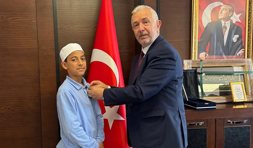 Türkiye üçüncüsü hafız ödüllendirildi