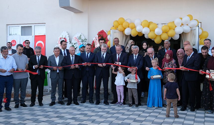 Hafız Hacı Pakize Dinç Hafızlık Kız Kur’an Kursu açıldı