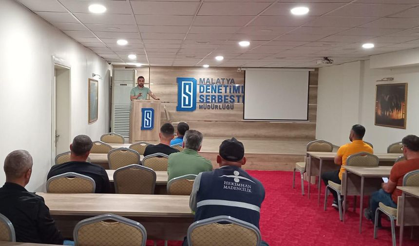 Hükümlülere Hz. Peygamber anlatıldı