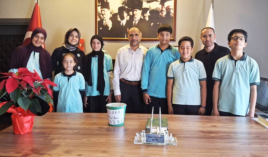 Seydikemerli öğrencilerden Filistin'e destek