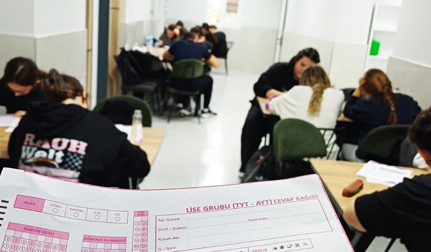 Simav Diyanet Gençlik Merkezi'nde YKS denemeleri başladı