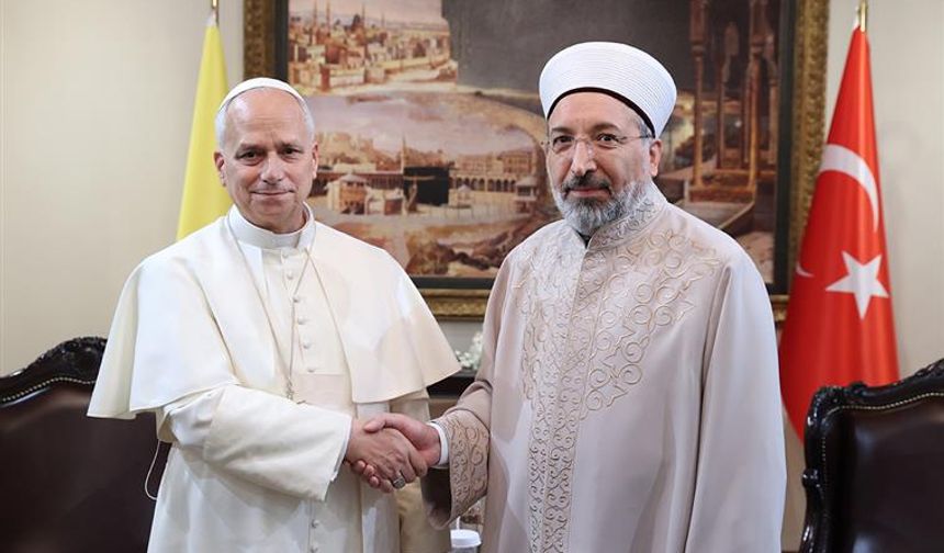 Papa 14. Leo’dan Diyanet İşleri Başkanı Arpaguş’a ziyaret