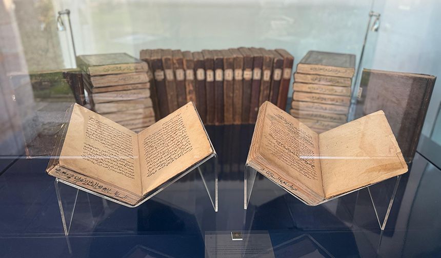 'Füsus'tan Fütuhat'a Muhyiddin İbnü'l-Arabi ve Eserleri Sergisi' açıldı