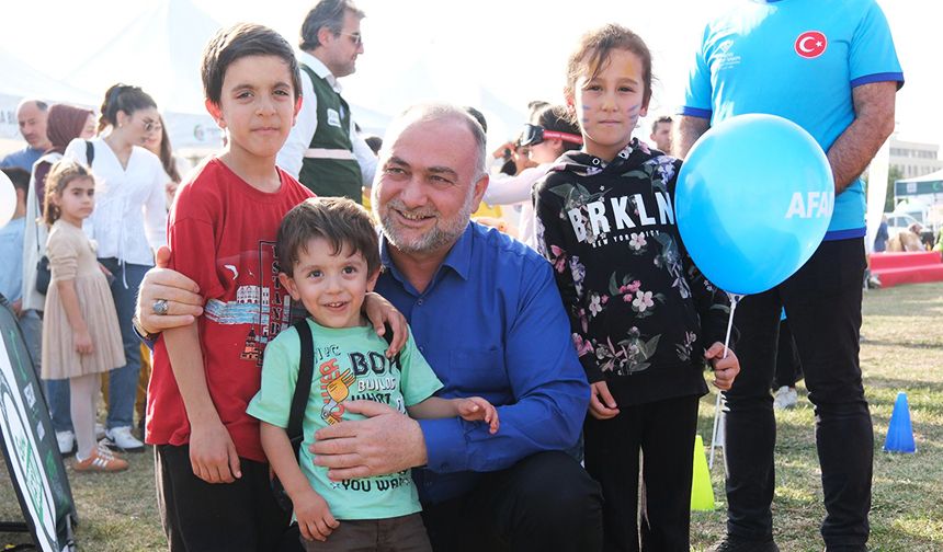 Adana'da aileler festivalde buluştu