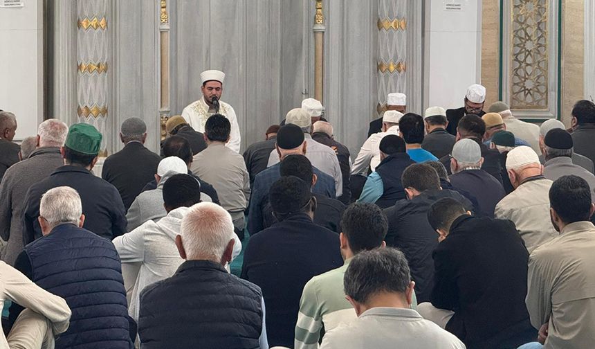 Yüreğir'de cami buluşmasına yoğun ilgi