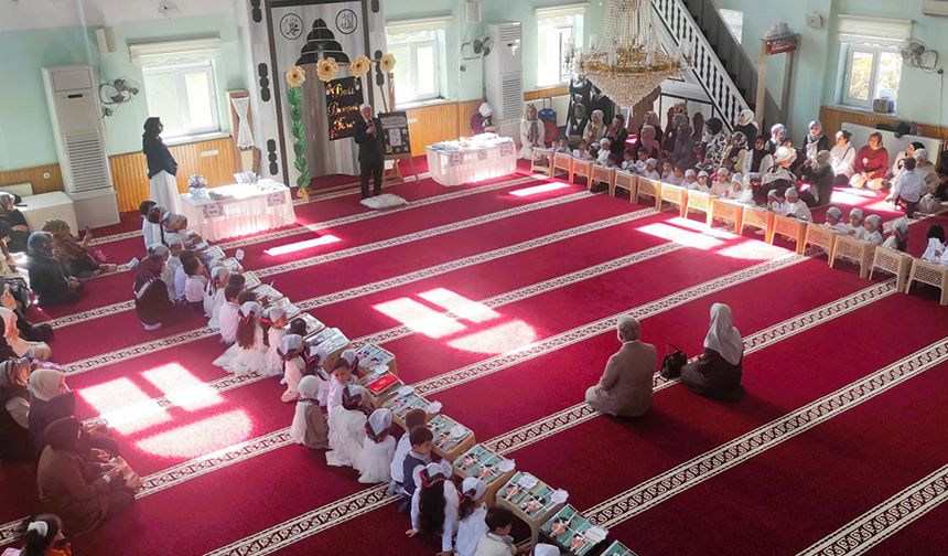 Aksaray'da anneler ve çocukları camide buluştu