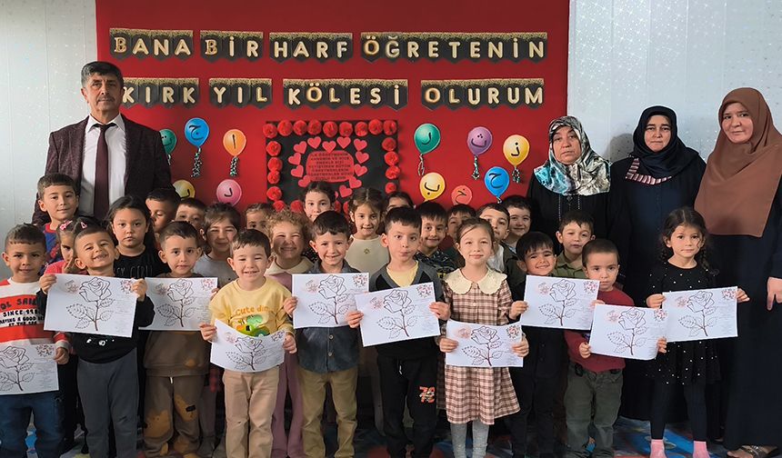 Kur’an kursu öğreticilerinin gününü kutladılar