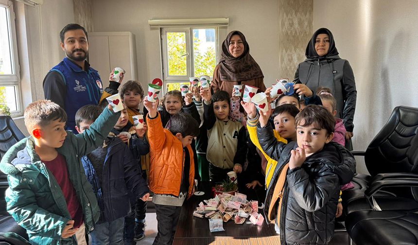 Batman'da minikler kumbaralarını Gazze için açtı