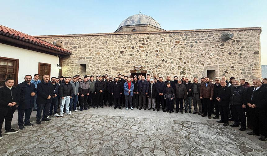 Üniversiteli gençler  Taşmescid'de buluştu