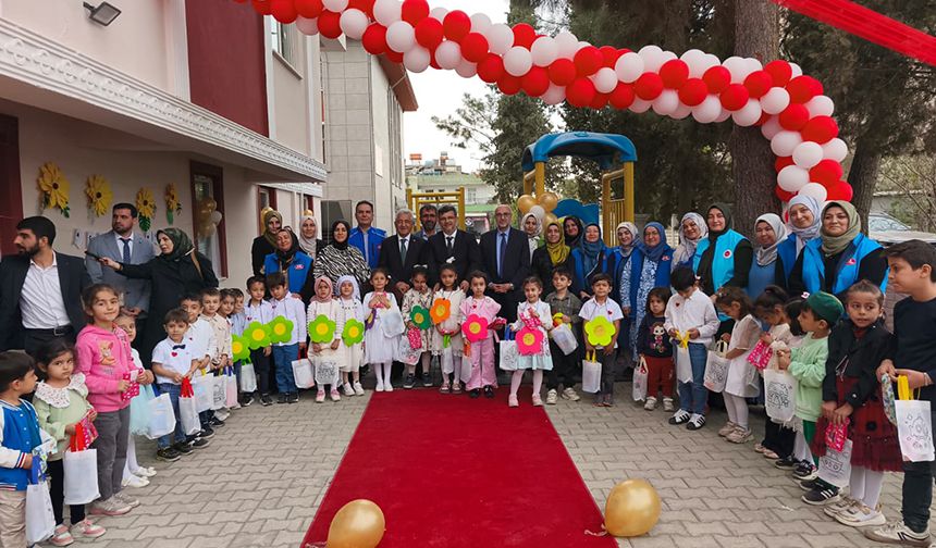 Münster DITIB'ten Kur’an Kursu’na Çocuk Oyun Parkı