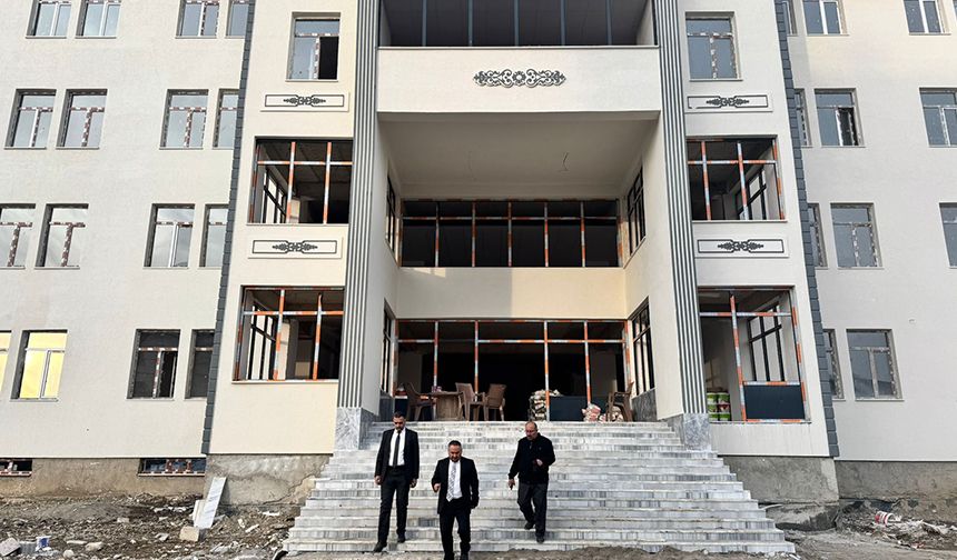 Yüksekova Yatılı Kız Kur'an Kursu hızla yükseliyor