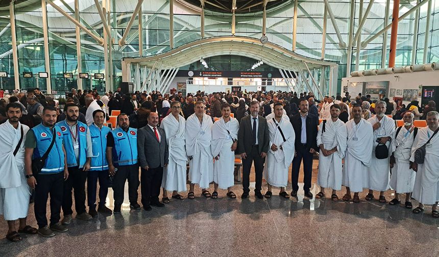 Hatay'da deprem sonrası ilk mübarek yolculuk