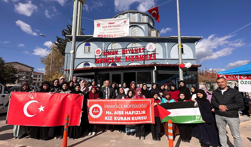 Simavlılar hayırda yarıştı