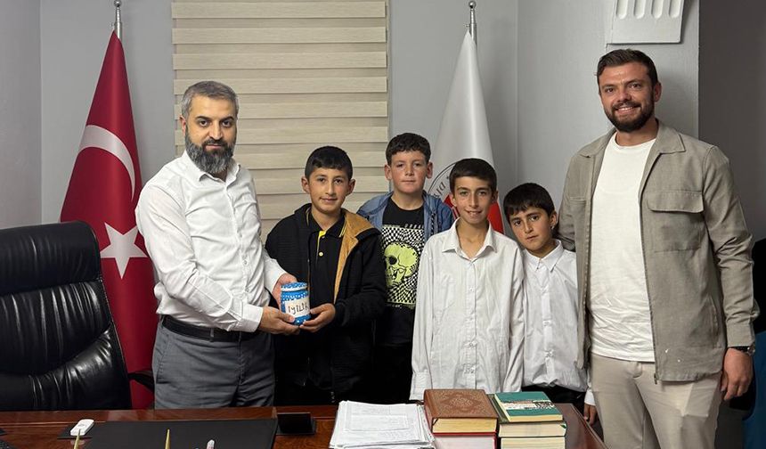 Tekmanlı öğrencilerden Gazze'ye destek