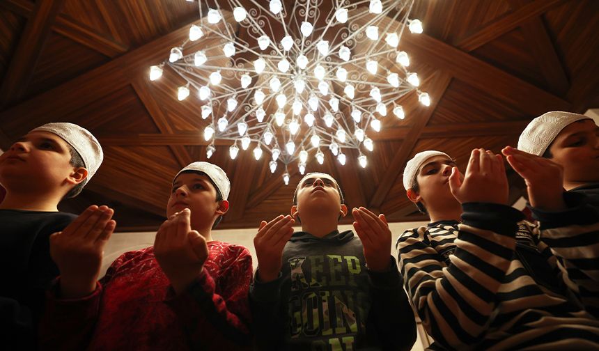 Regaib Gecesi idrak edildi