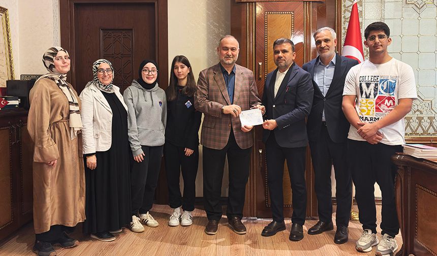 Adana Özel Marmara Okullarından Filistin'e destek