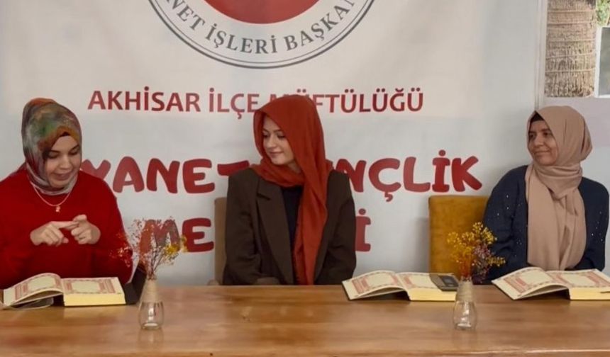 Akhisar'da Kur'an aşkı engel tanımadı