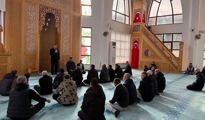 Bozüyük'te hükümlüler camileri ziyaret etti
