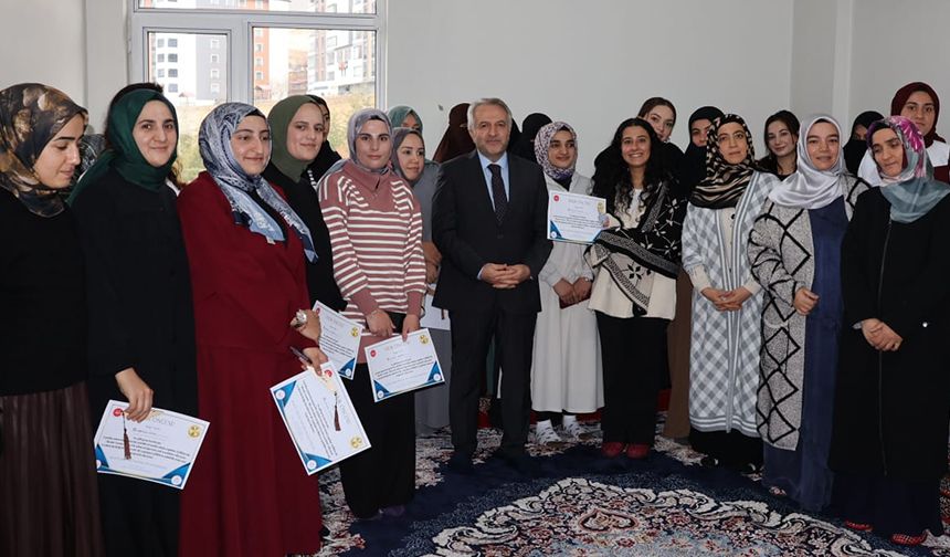 Bitlis'te "iyilik öncüsü" programı düzenlendi