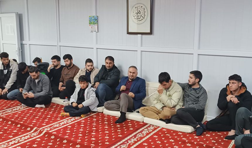 Müftü Okuş, "Faslı Muhabbet"te öğrencilerle buluştu