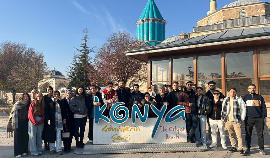 Üniversiteli gençlere yönelik "Konya Gezisi" düzenlendi
