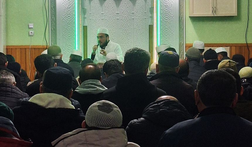 Osmancıklılar sabah namazında buluşuyor