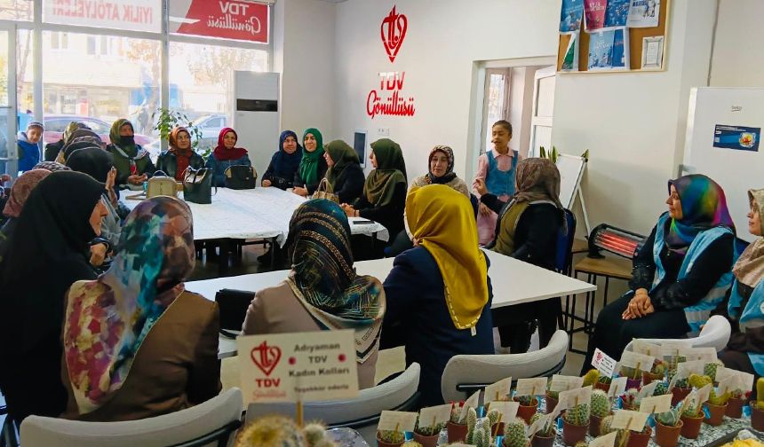 TDV Adıyaman Kadın Kolları gönüllüleri "İyilik Atölyesi"nde buluştu