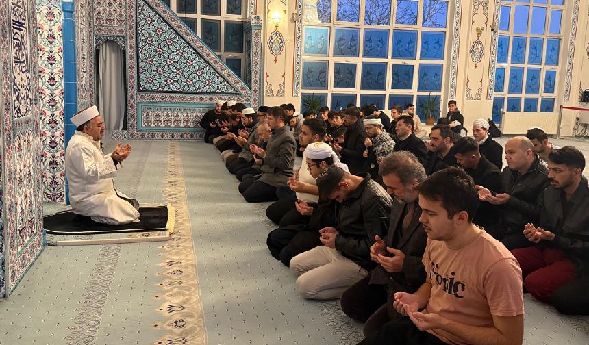 Zonguldak’ta gençler seherde camide buluştu