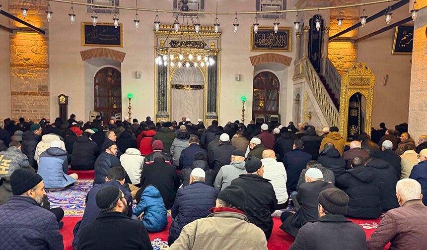 Balıkesir’de aileler ve gençler camide buluştu