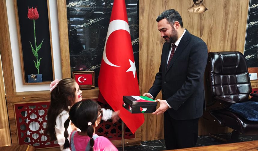 Bozüyük'te minikler Filistinli kardeşlerini unutmadı
